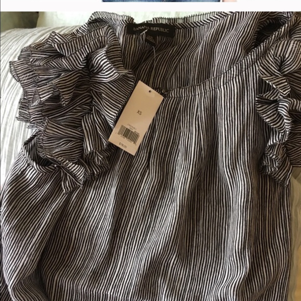New - BR ruffle blouse - Picture 3 of 3
